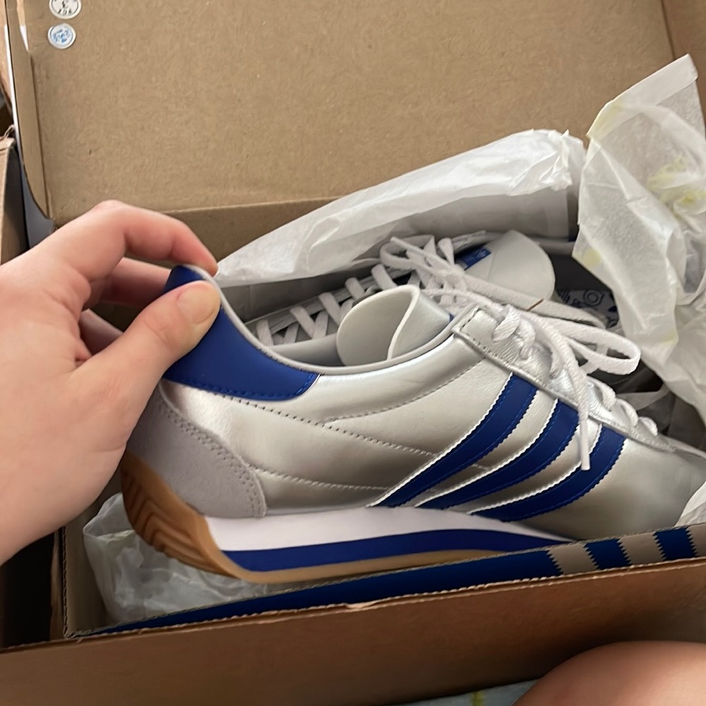 Adidas Country OG Metallic Silver/Brave